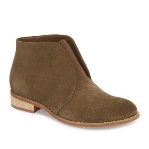 Blondo Verona Waterproof Bootie NWT (6.5)